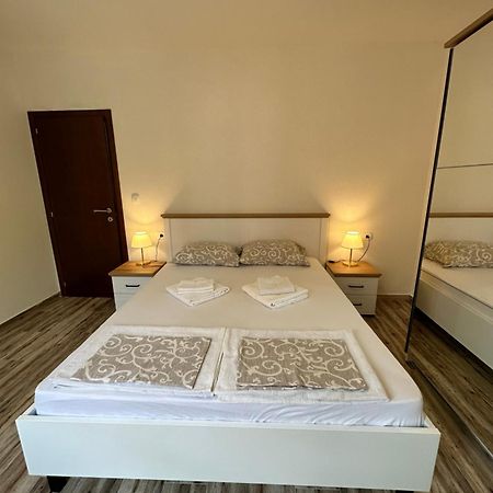 Sunny Apartment Kotor Luaran gambar