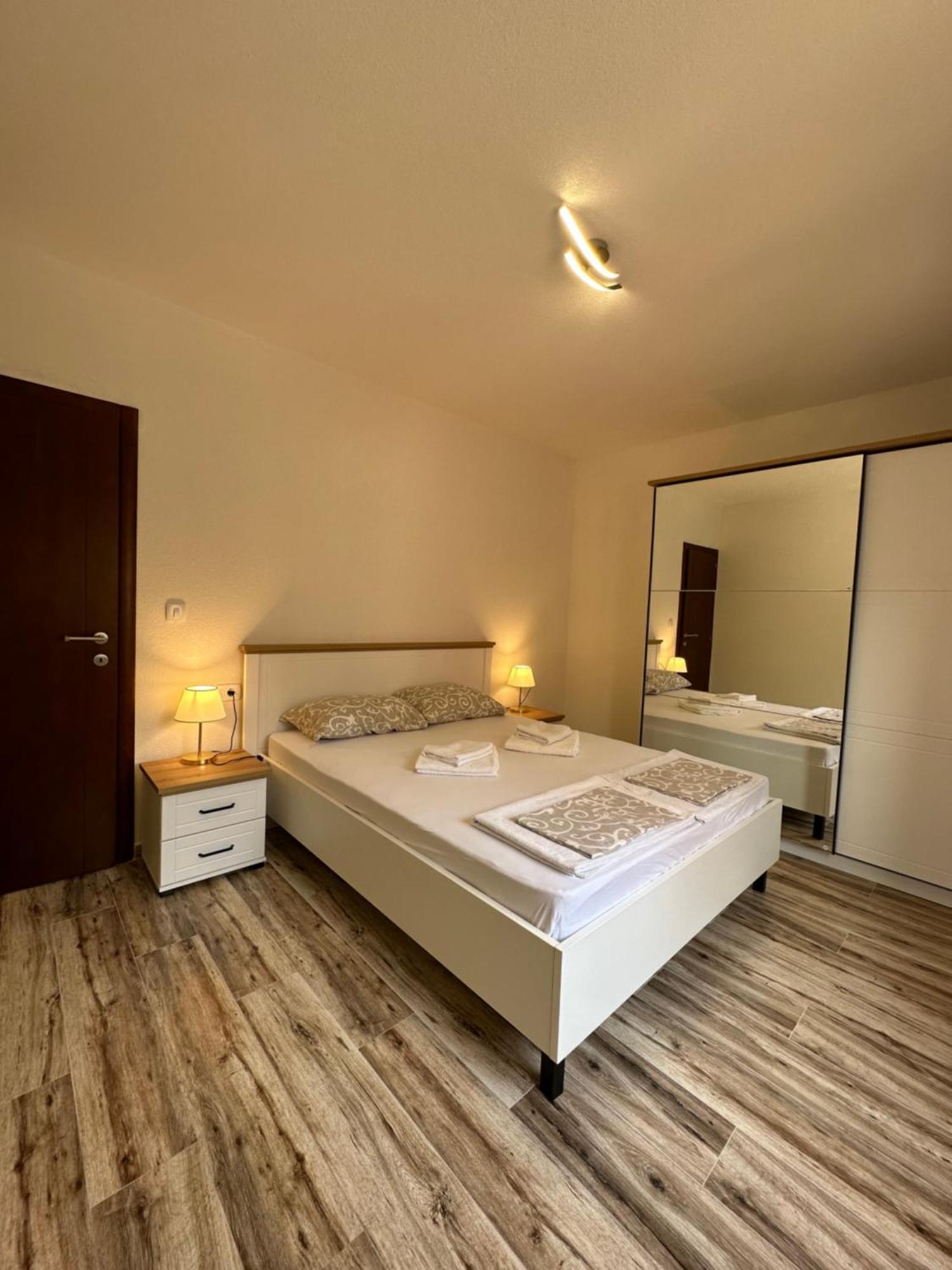 Sunny Apartment Kotor Luaran gambar