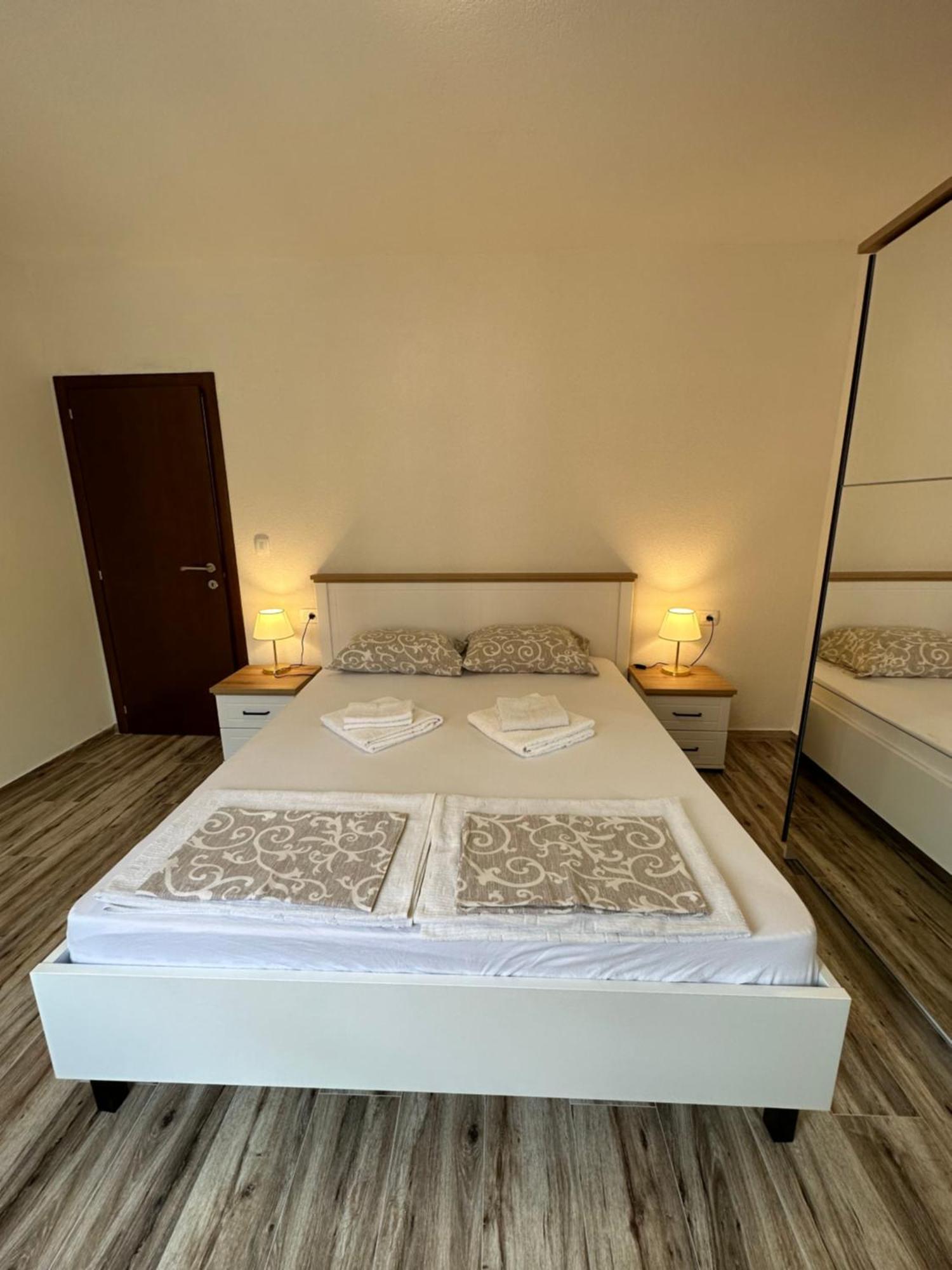 Sunny Apartment Kotor Luaran gambar