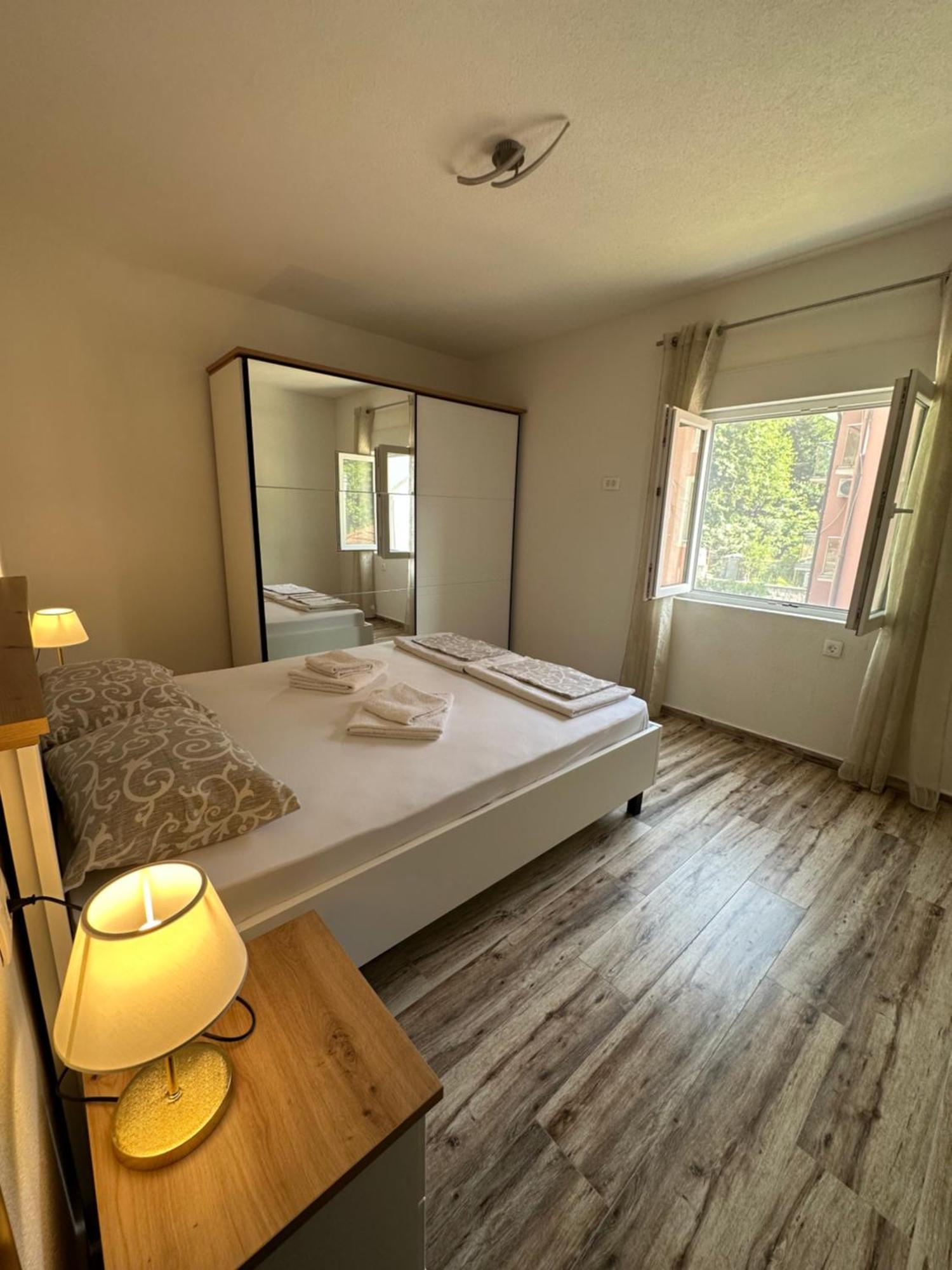 Sunny Apartment Kotor Luaran gambar