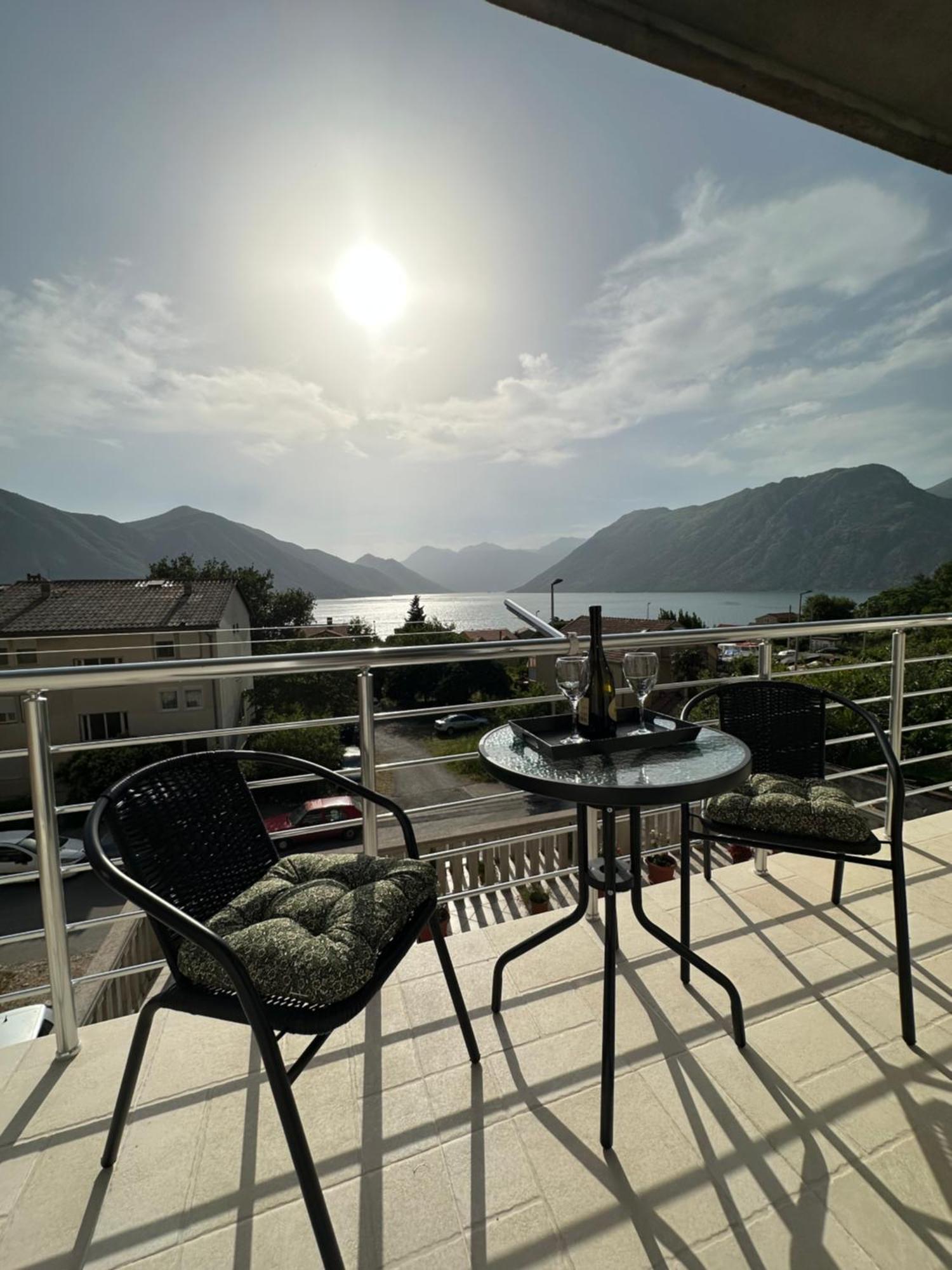 Sunny Apartment Kotor Luaran gambar